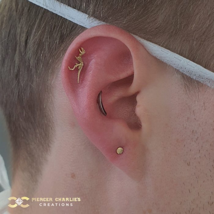 Small helix studs with store flat disc backing